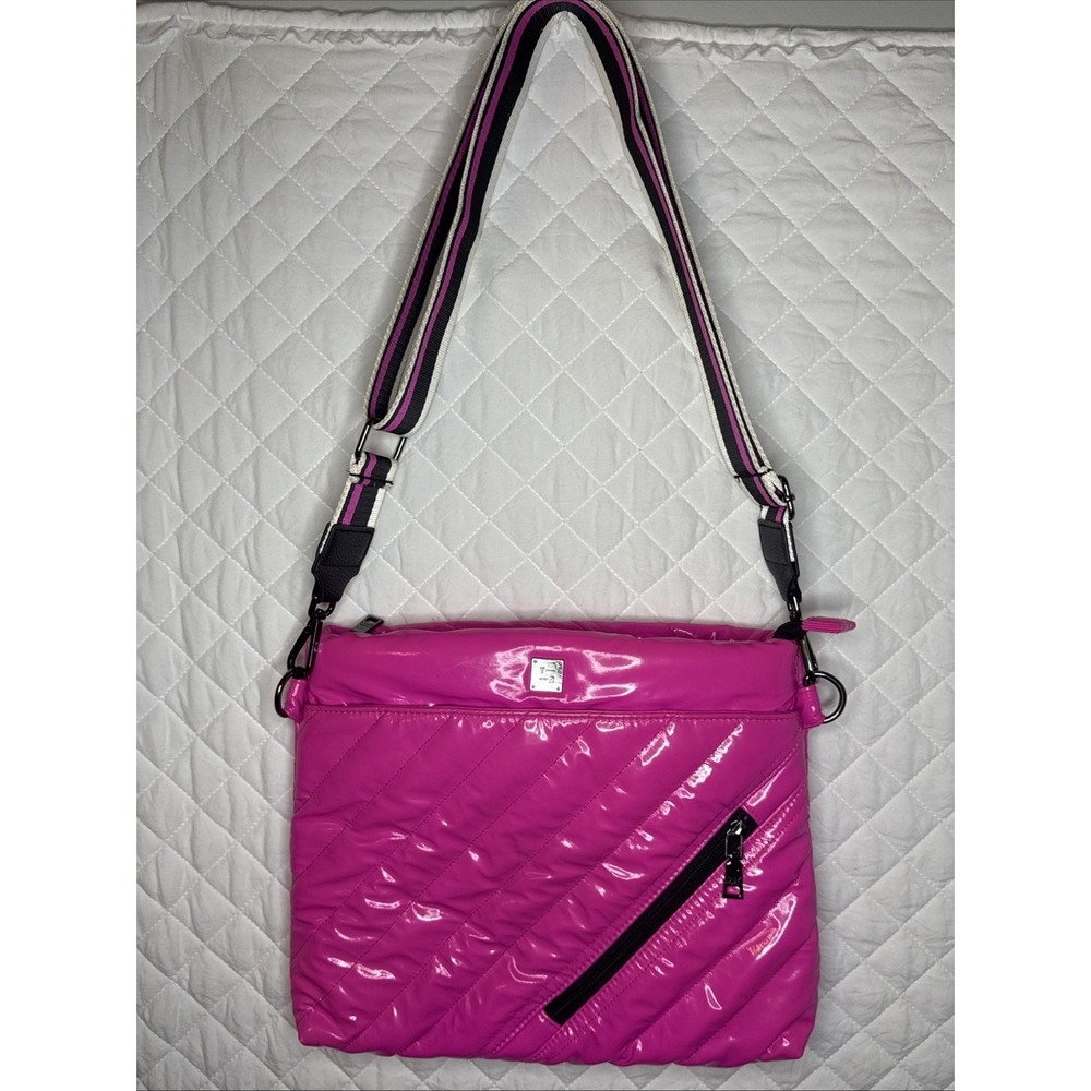 Bubblicious Think Rolyn Crossbody Travel Life‎ on the Fly Glossy Pink Handsfree